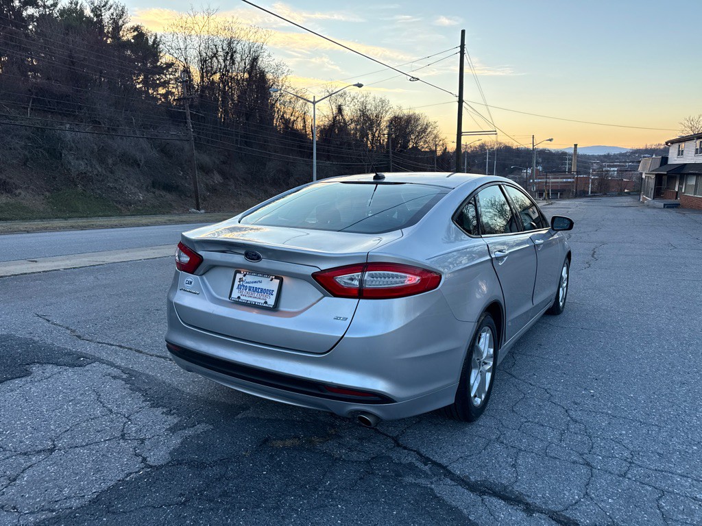 2013 Ford Fusion Image 3