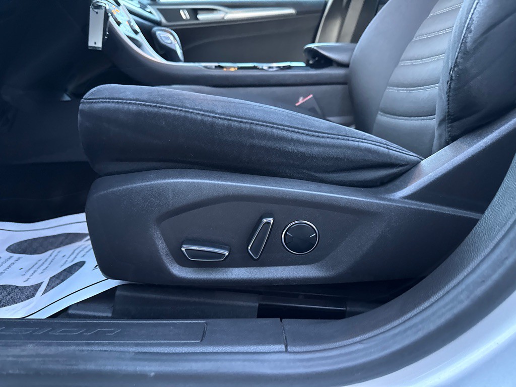 2013 Ford Fusion Image 19