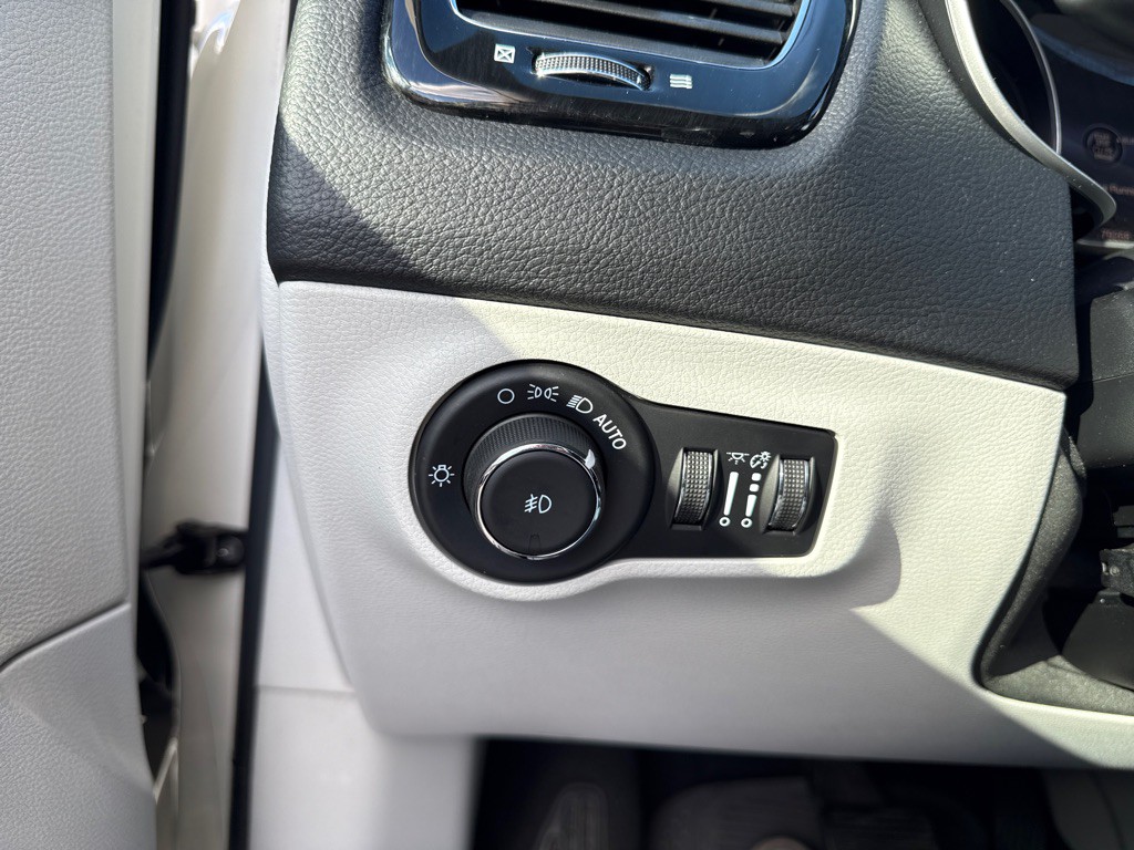 2021 Jeep Compass Image 20