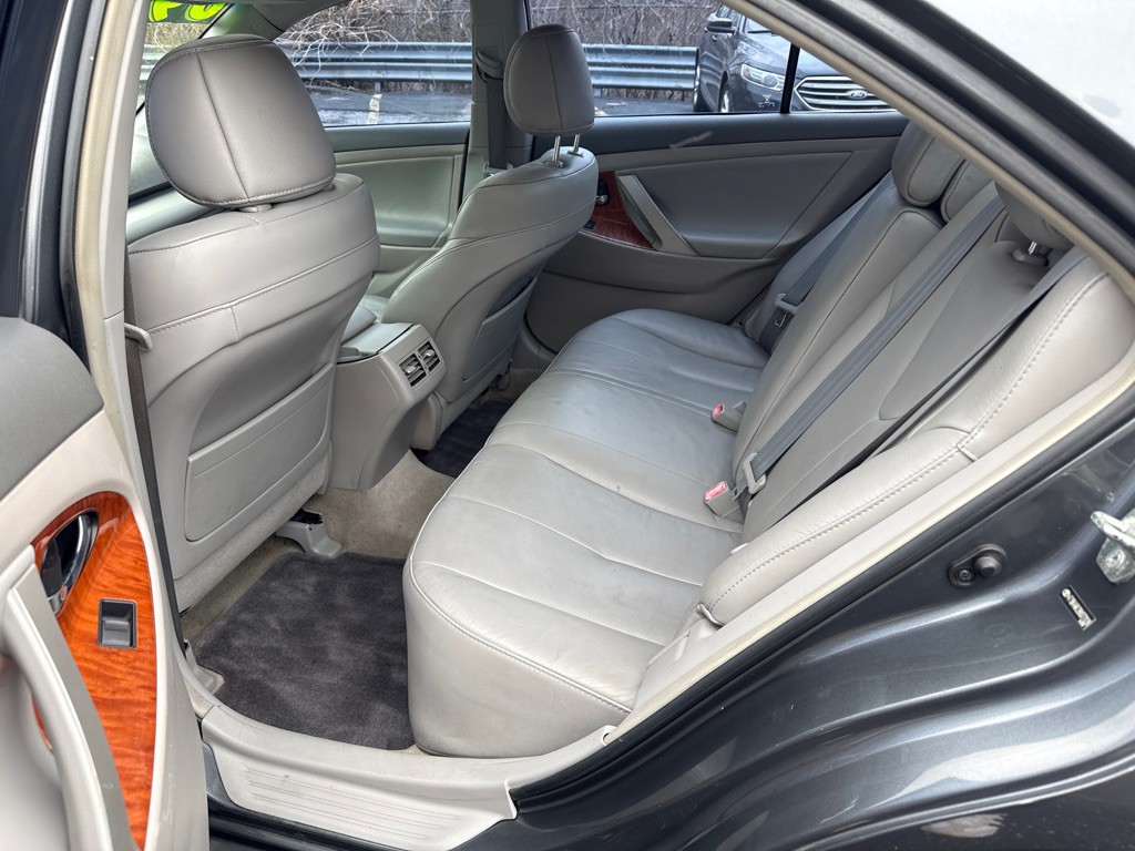 2009 Toyota Camry Image 6