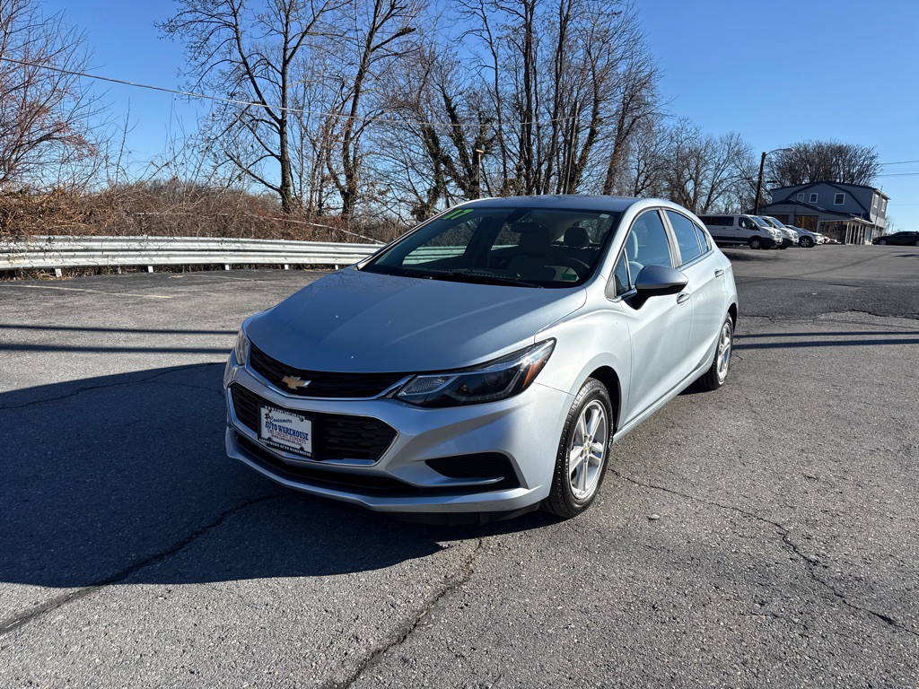 2017 Chevrolet Cruze Image 1