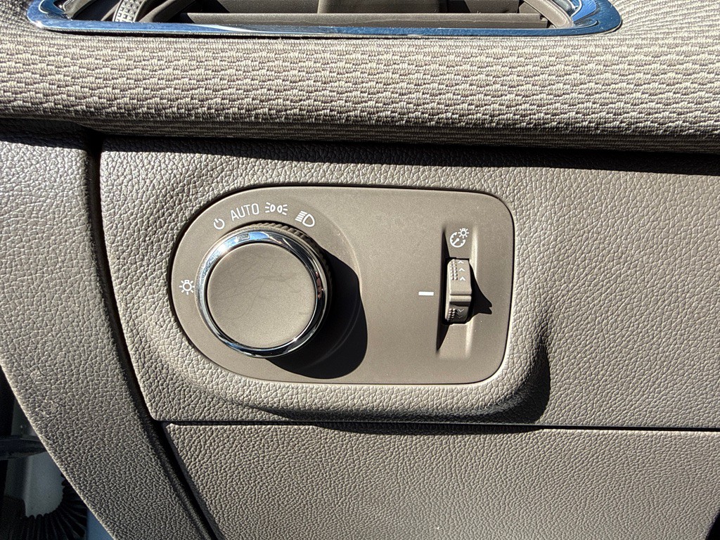 2017 Chevrolet Cruze Image 17