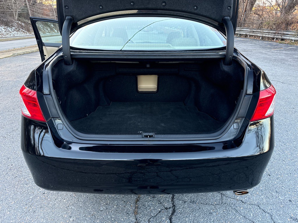 2009 Lexus ES Image 9