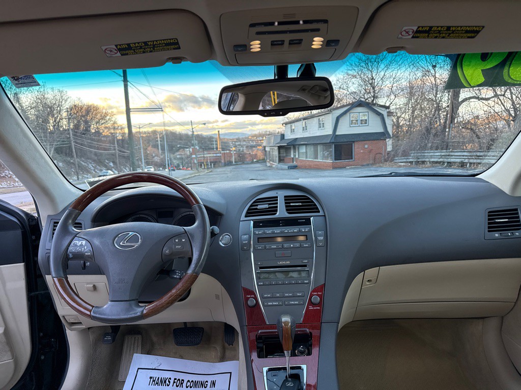 2009 Lexus ES Image 11
