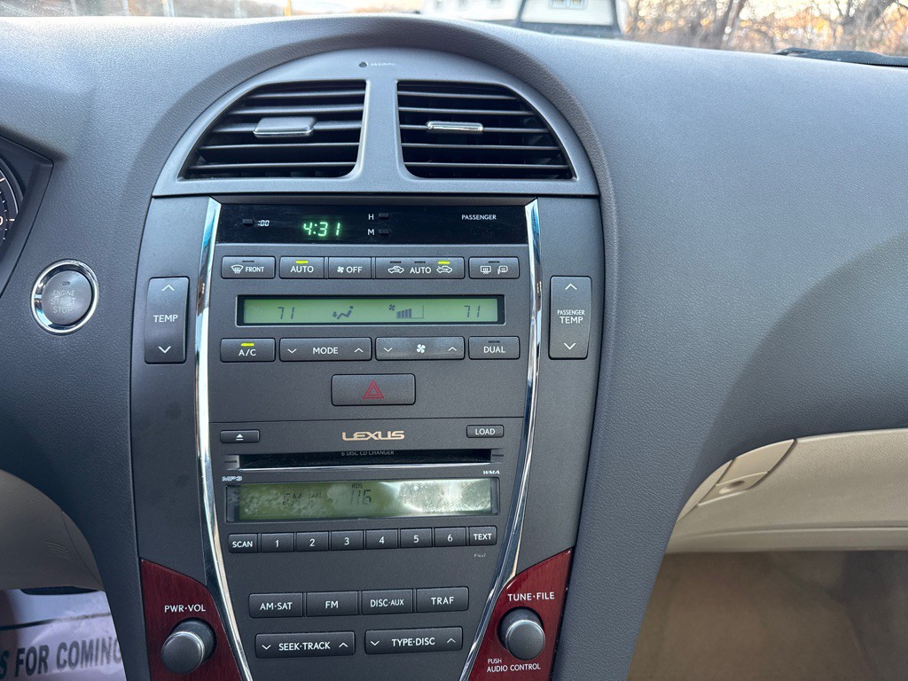 2009 Lexus ES Image 13