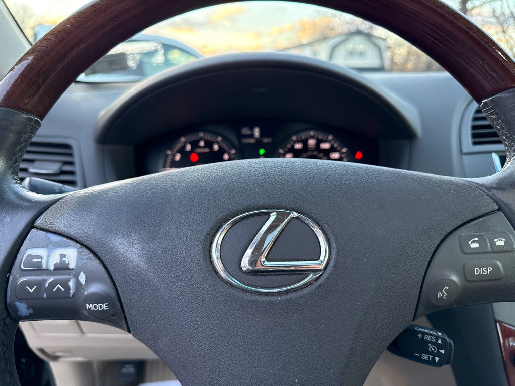 2009 Lexus ES Image 15
