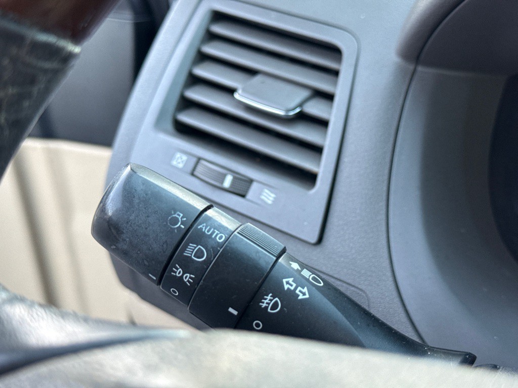 2009 Lexus ES Image 16