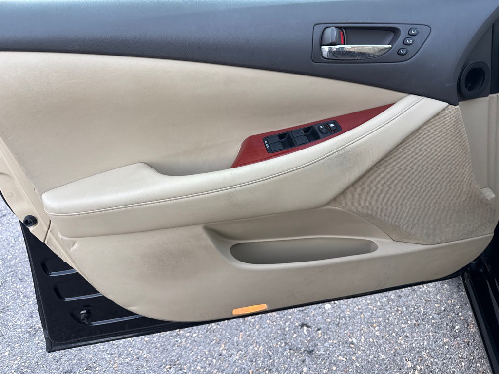 2009 Lexus ES Image 17