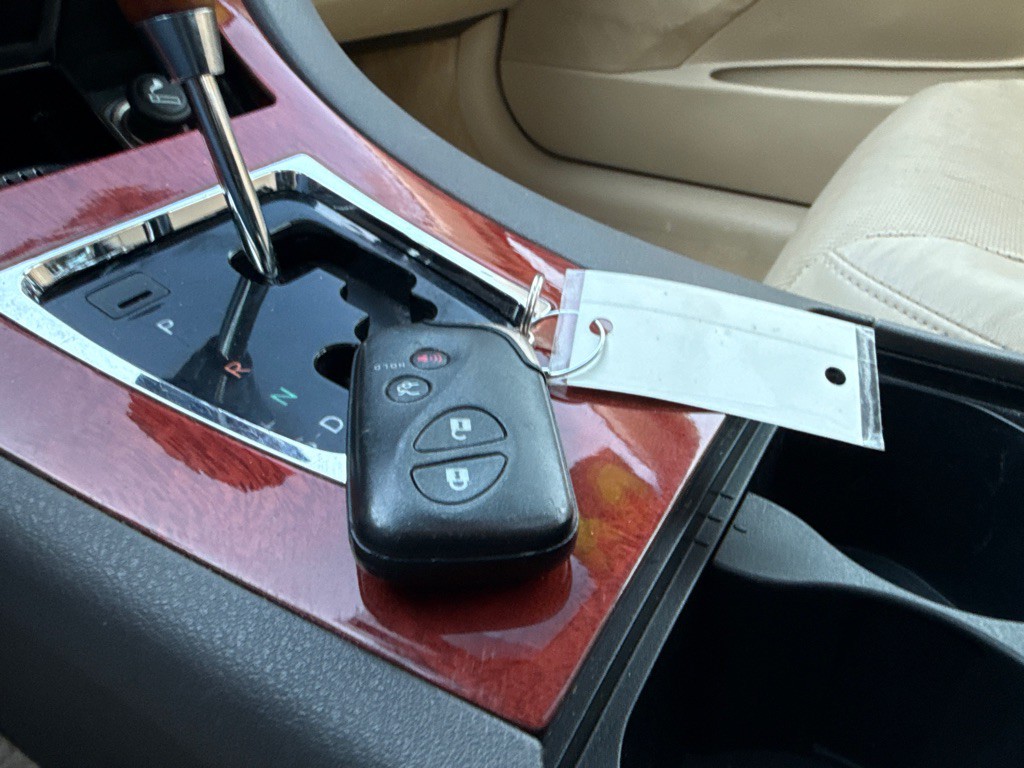 2009 Lexus ES Image 20