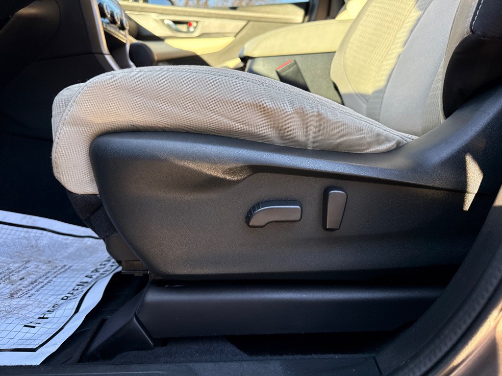 2021 Subaru Ascent Image 24