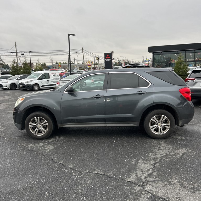 2011 Chevrolet Equinox Image 2