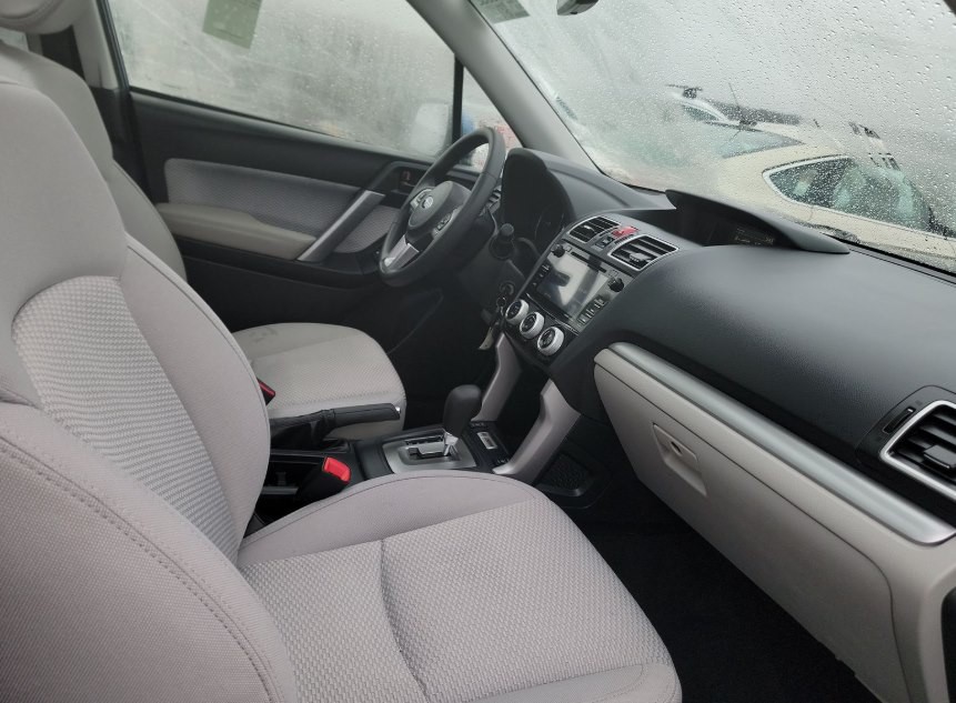 2018 Subaru Forester Image 3