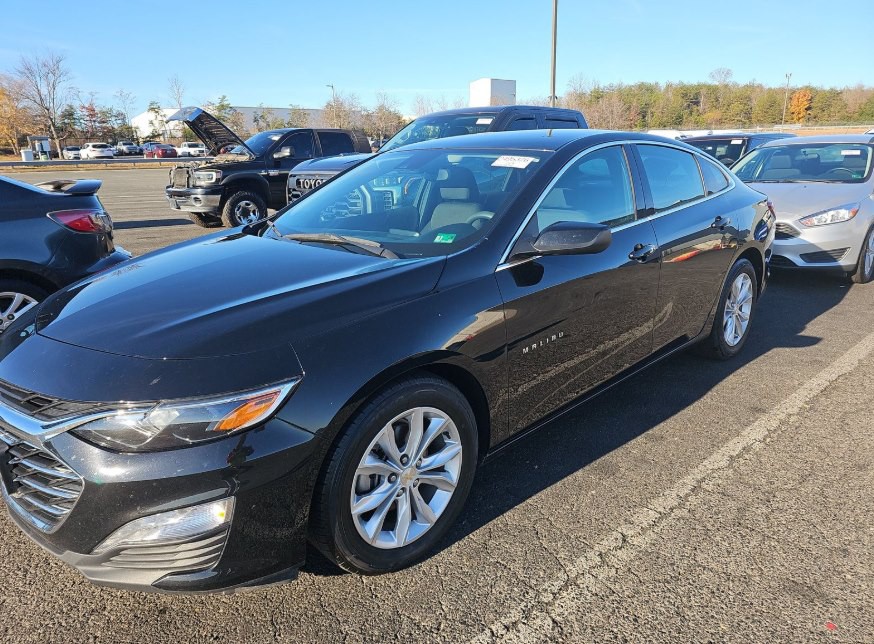 2021 Chevrolet Malibu Image 1