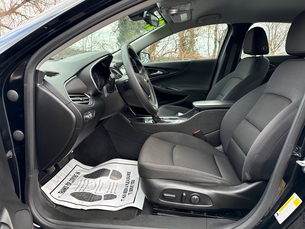 2021 Chevrolet Malibu Image 5