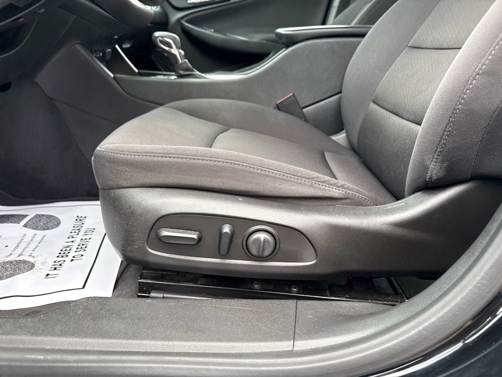 2021 Chevrolet Malibu Image 21