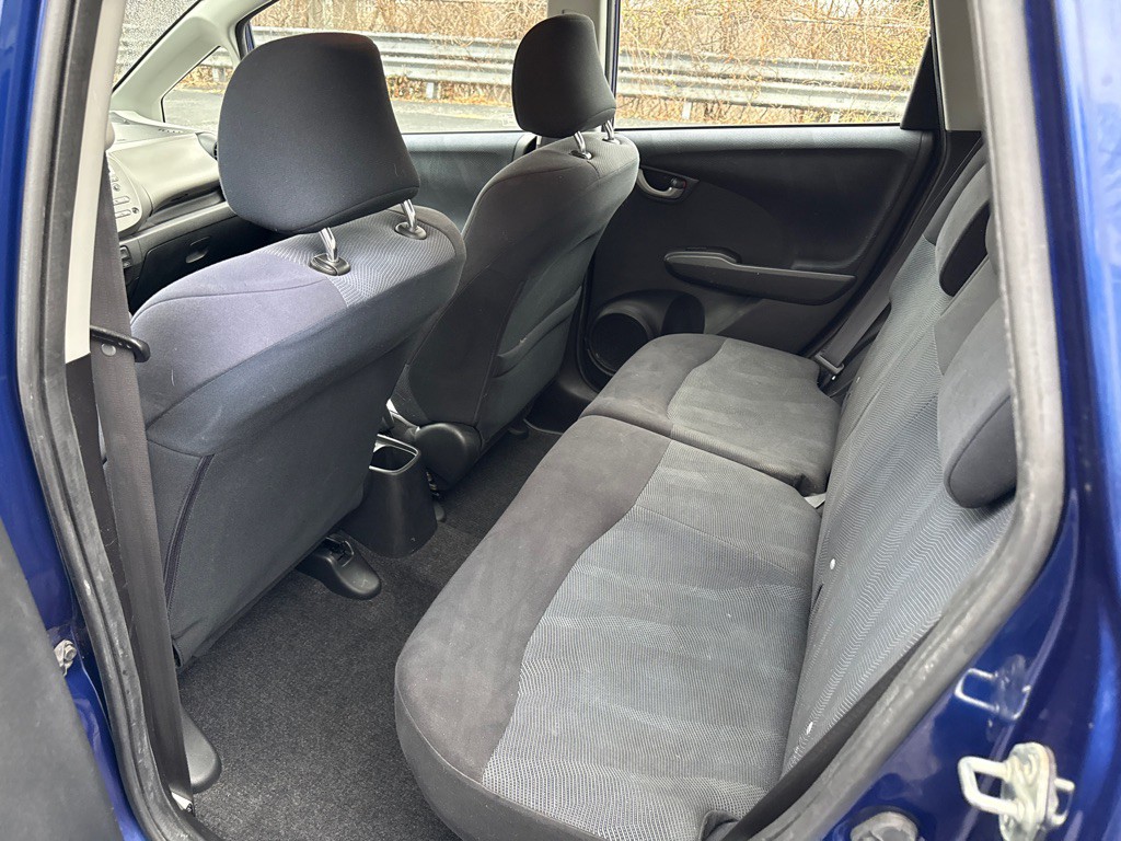 2011 Honda Fit Image 6