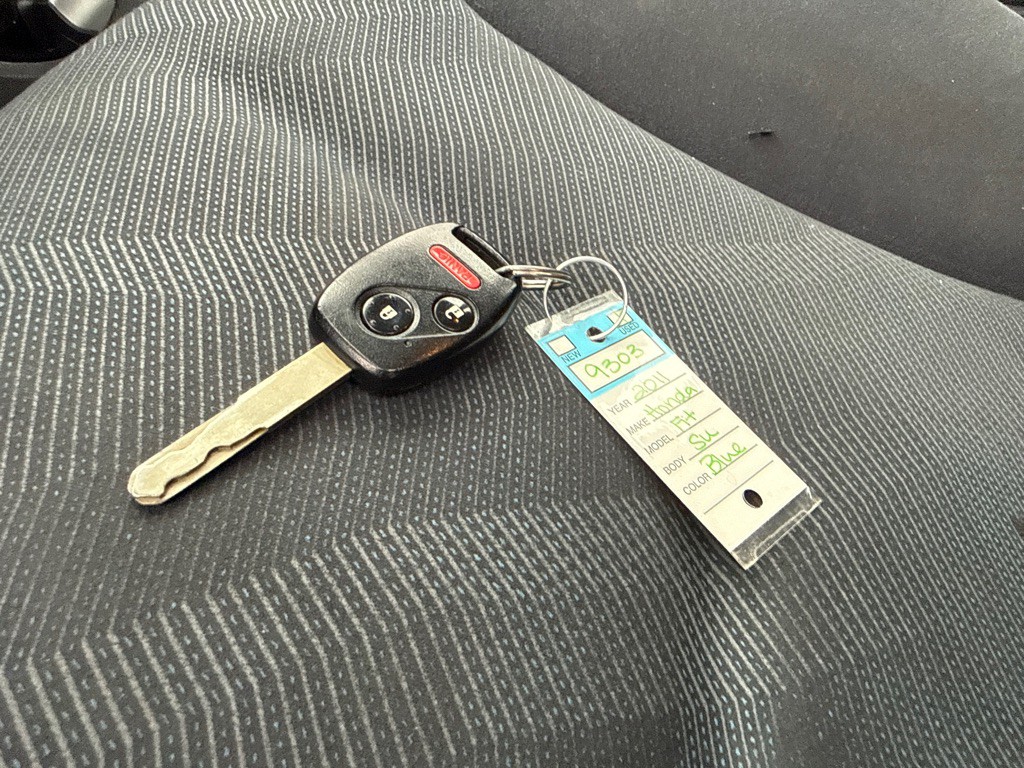 2011 Honda Fit Image 17