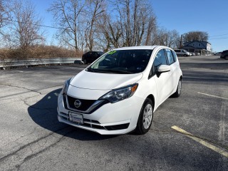 Image for 2017 Nissan Versa SV ID: 7092508