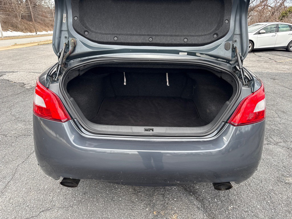 2010 Nissan Maxima Image 9
