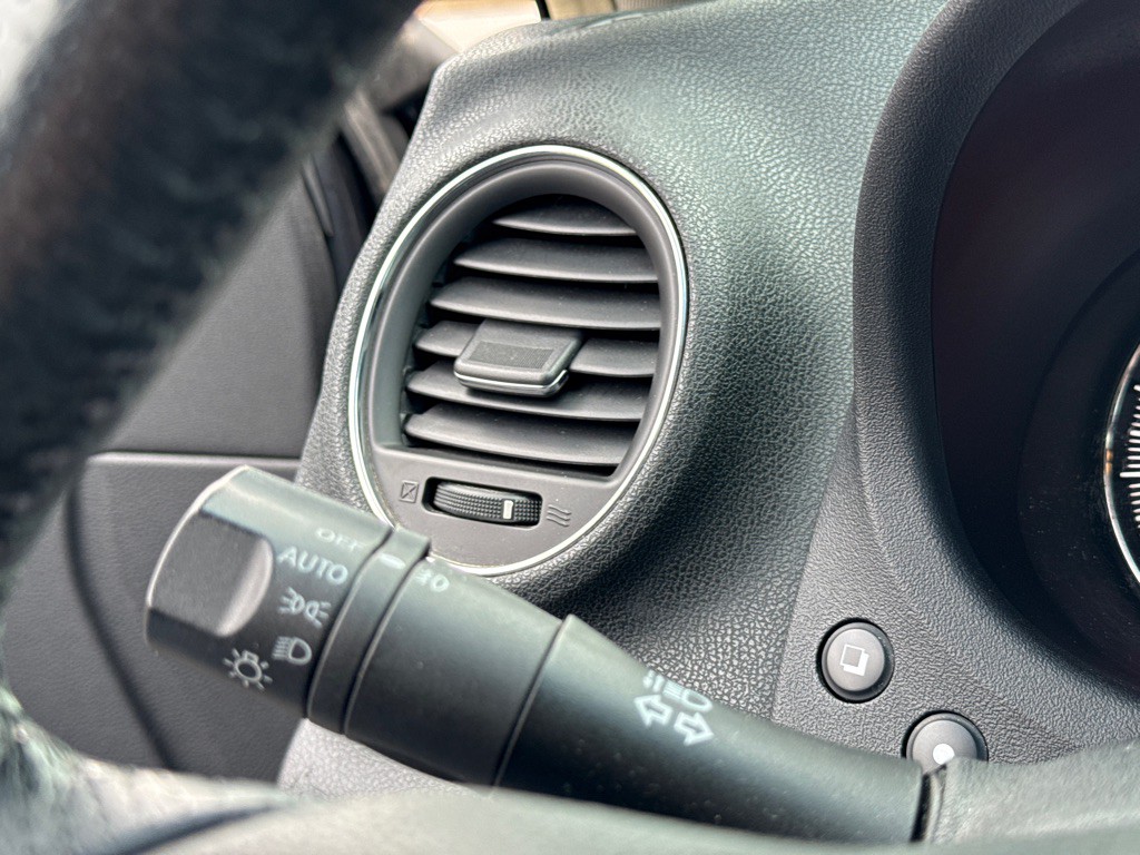 2010 Nissan Maxima Image 17