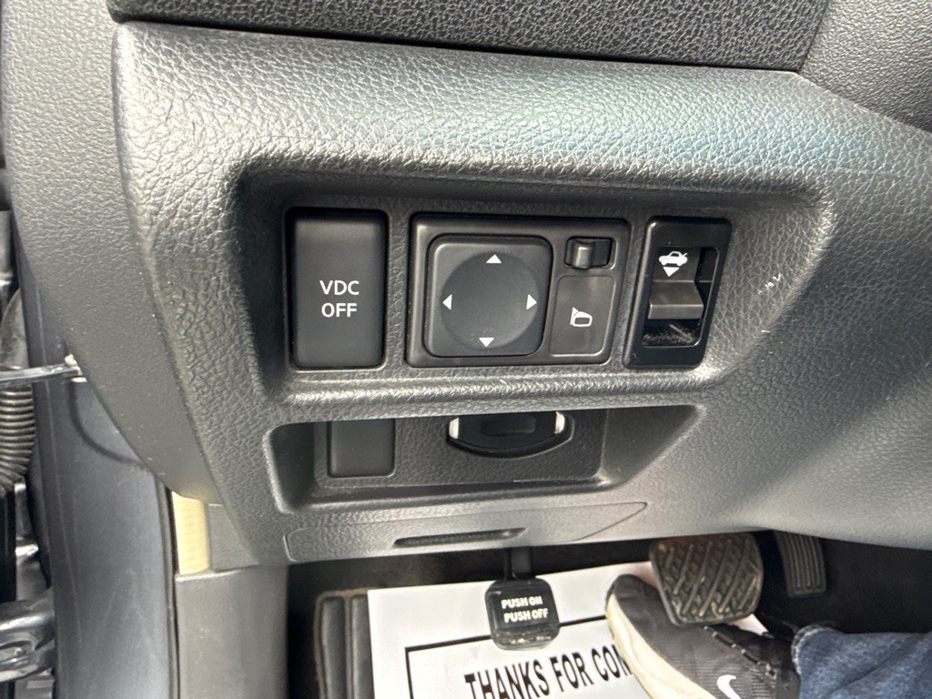 2010 Nissan Maxima Image 18