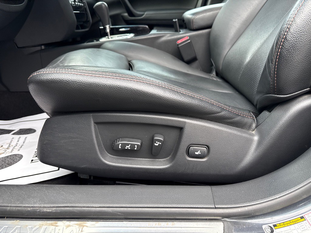 2010 Nissan Maxima Image 20