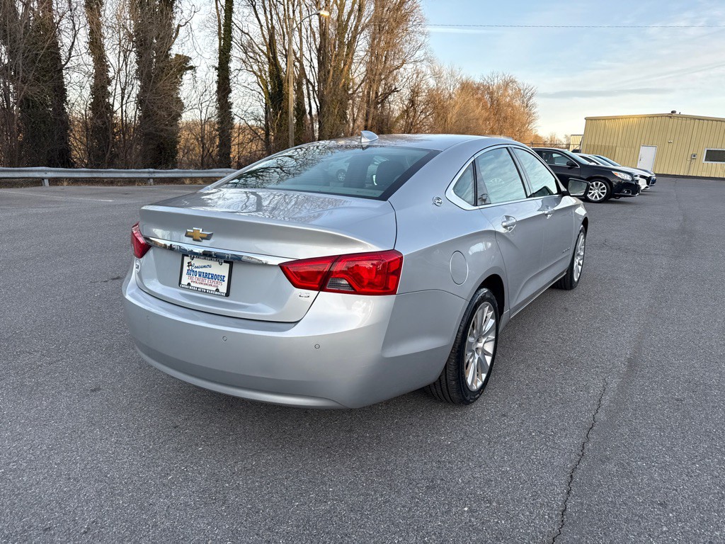 2015 Chevrolet Impala Image 3