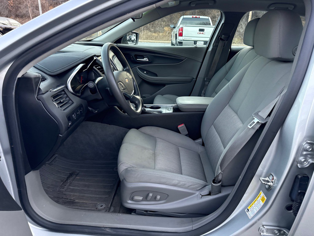 2015 Chevrolet Impala Image 5