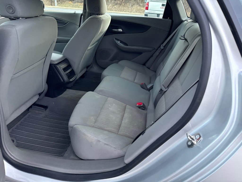 2015 Chevrolet Impala Image 6
