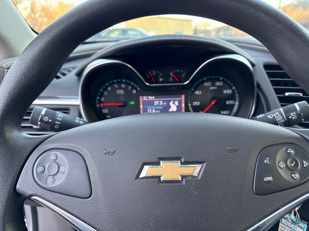 2015 Chevrolet Impala Image 15