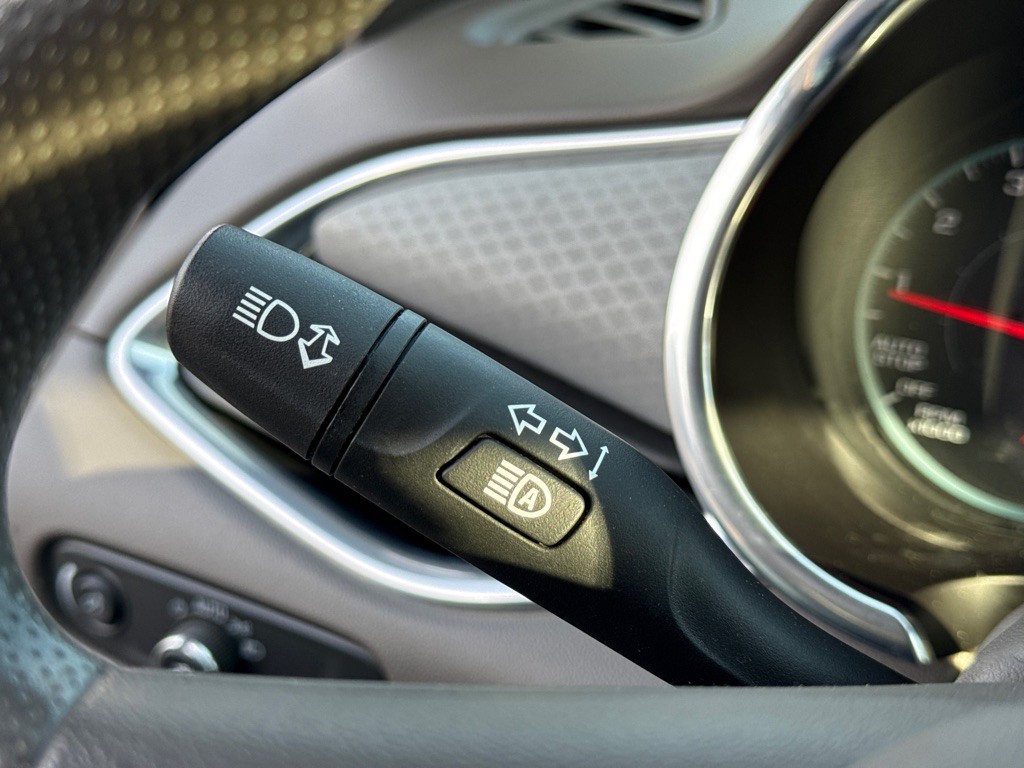 2020 Chevrolet Malibu Image 16