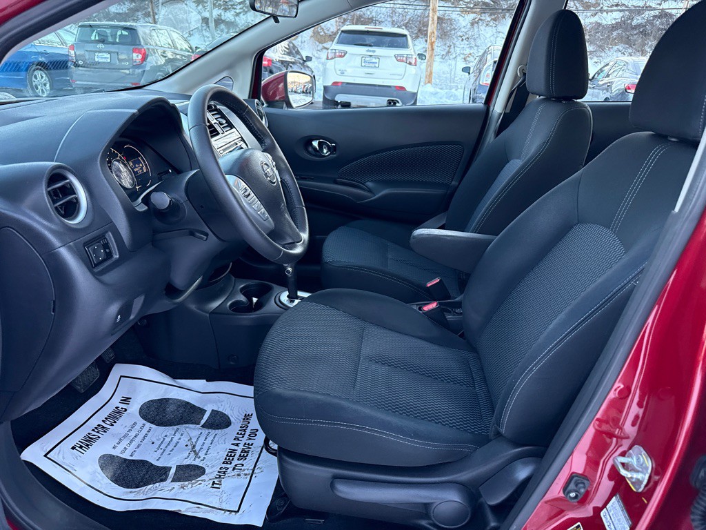 2015 Nissan Versa Image 5