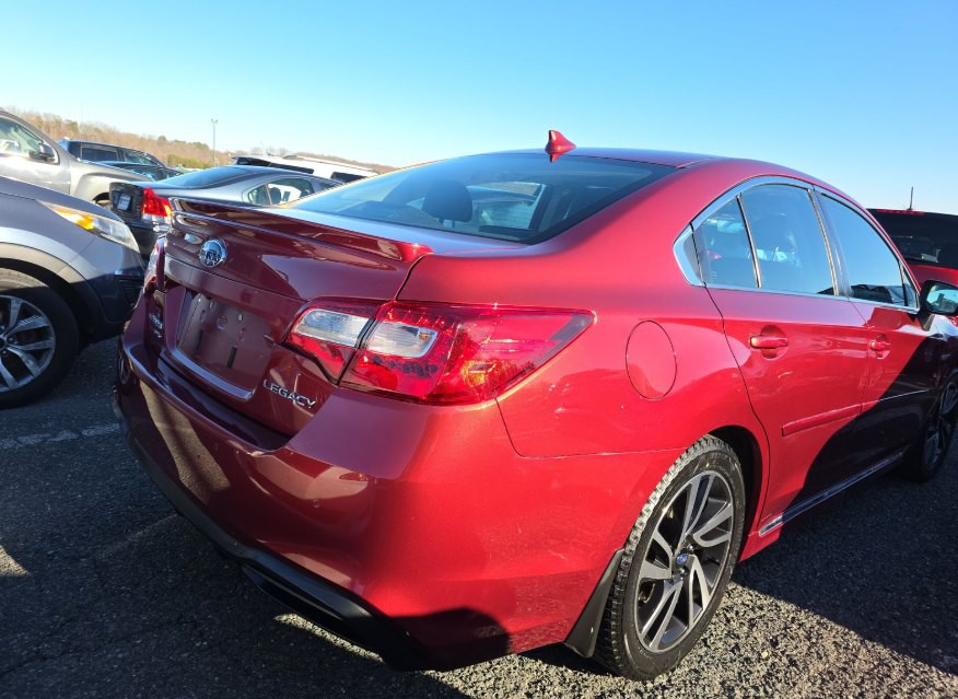 2019 Subaru Legacy Image 2