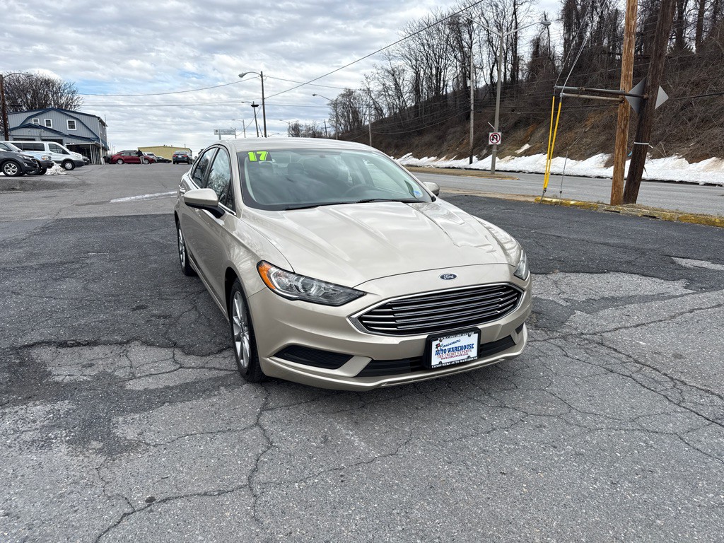 2017 Ford Fusion Image 2