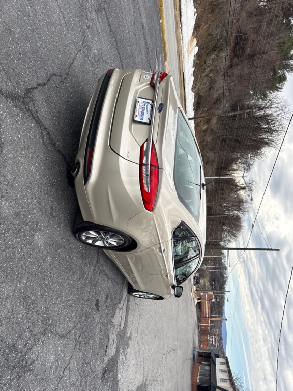 2017 Ford Fusion Image 3