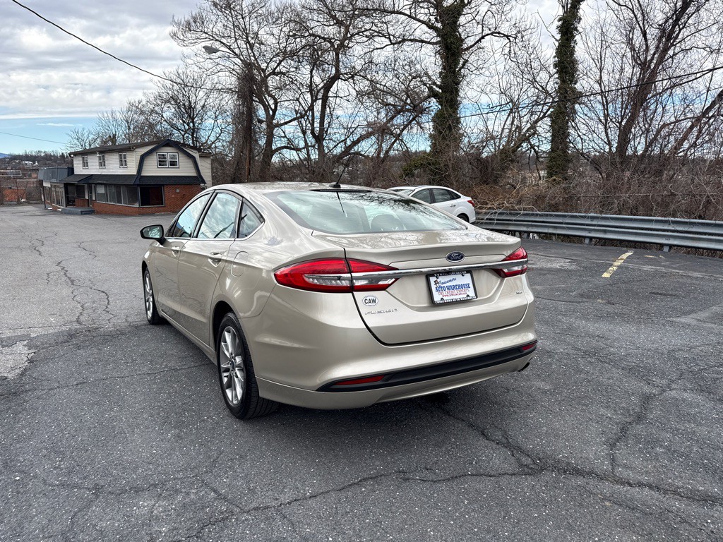 2017 Ford Fusion Image 4