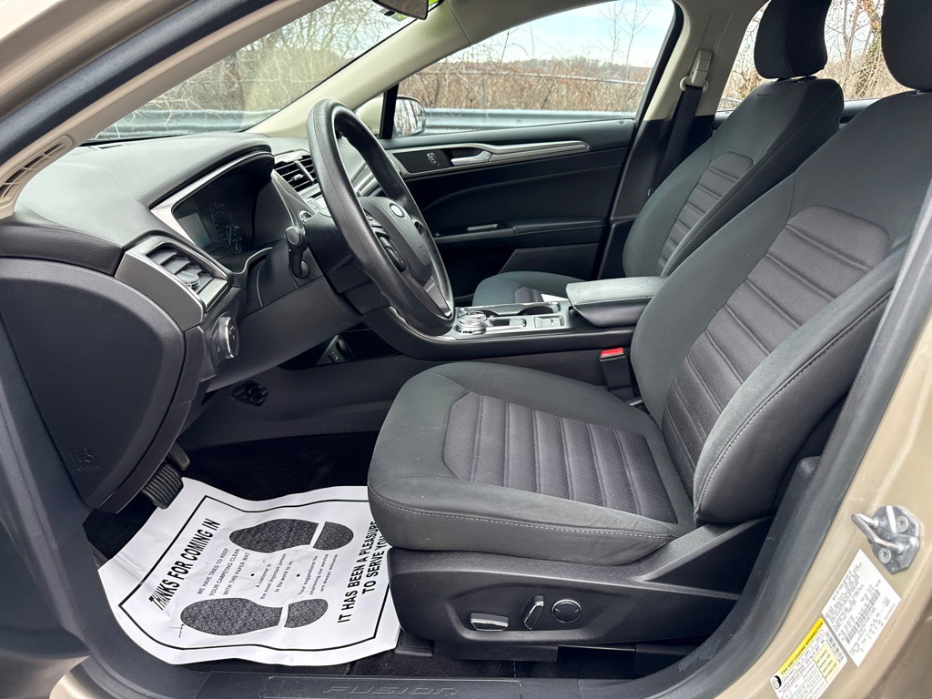 2017 Ford Fusion Image 5