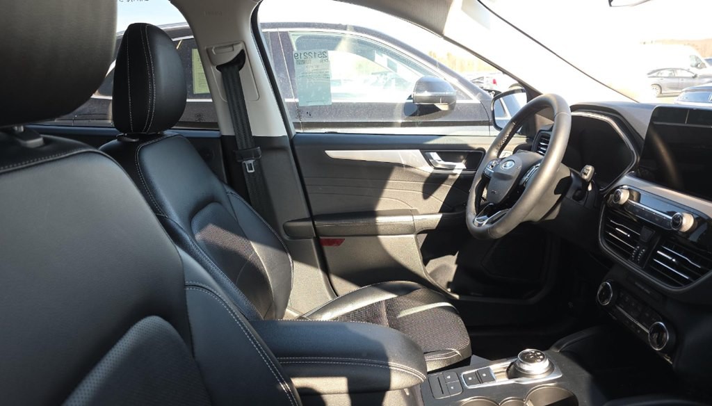 2022 Ford Escape Image 3