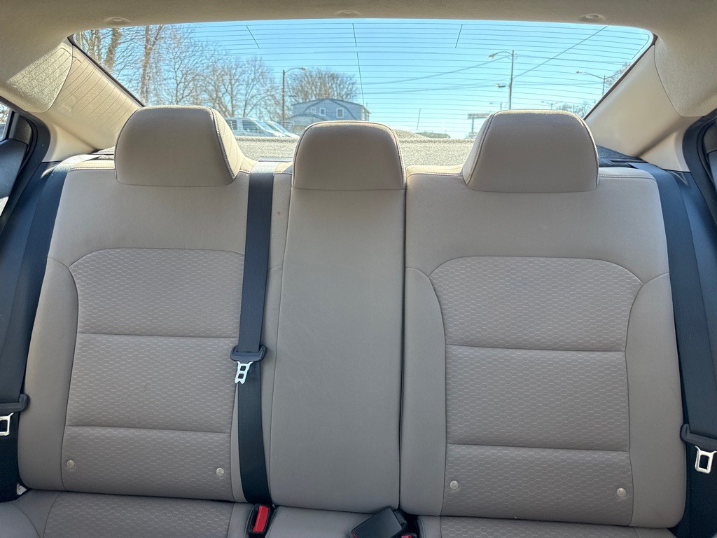 2020 Hyundai Elantra Image 12