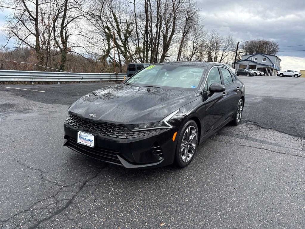 2021 Kia K5 Image 1