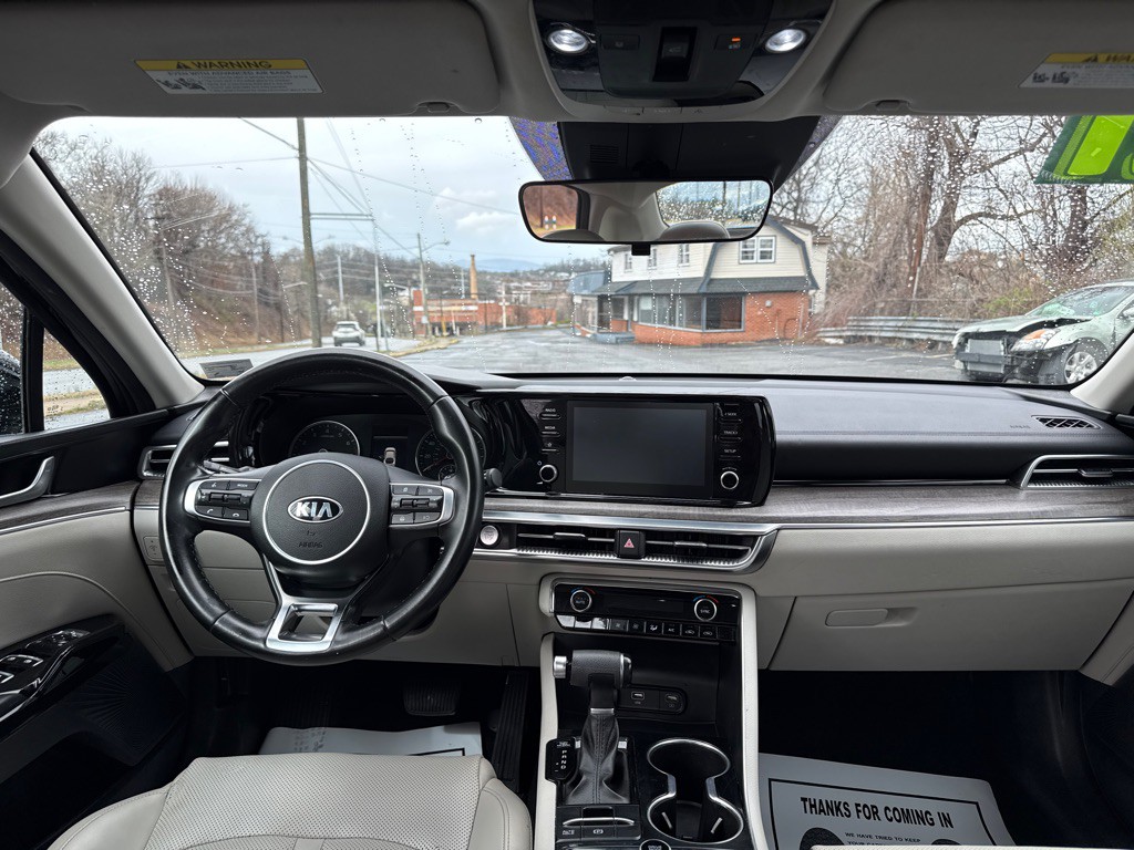 2021 Kia K5 Image 11