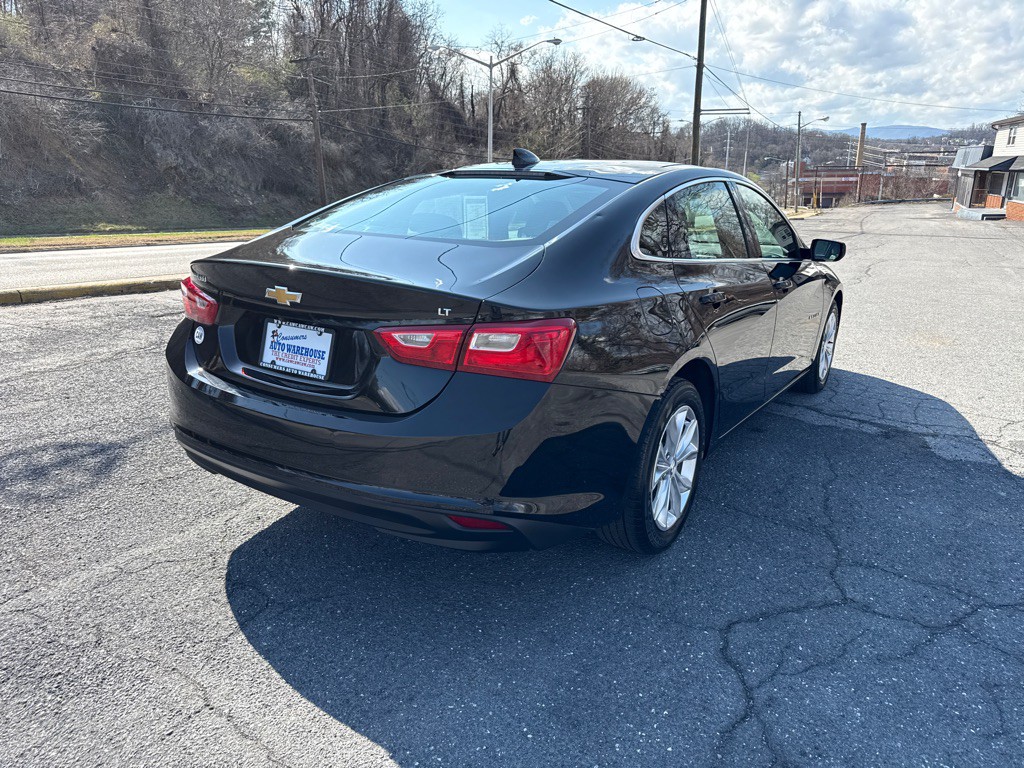 2024 Chevrolet Malibu Image 3