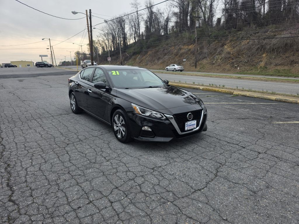2021 Nissan Altima Image 3