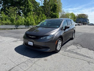 Image for 2021 Chrysler Voyager LX ID: 7333101