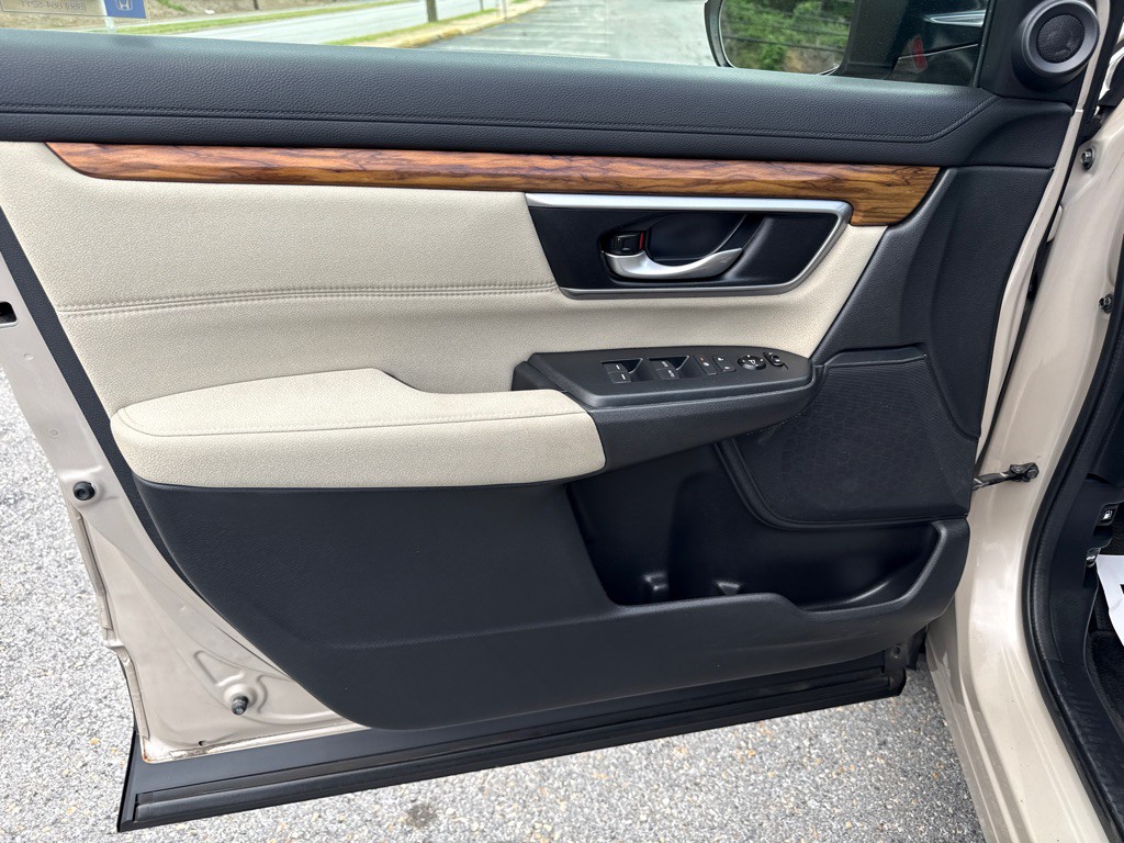 2017 Honda CR-V Image 22