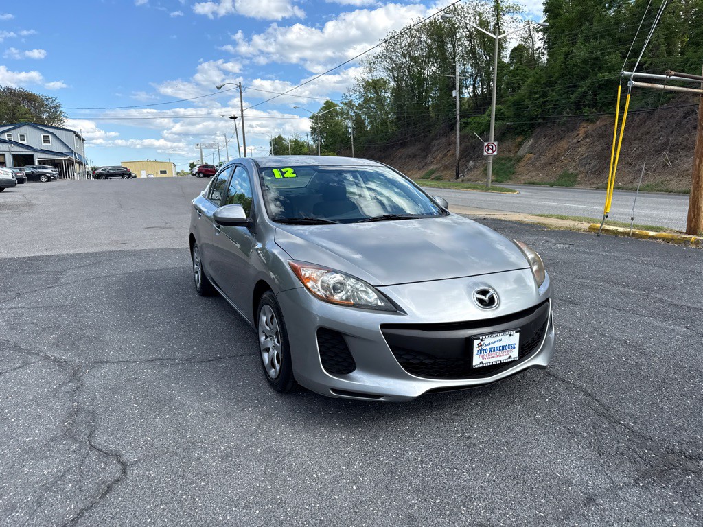2012 Mazda Mazda3 Image 2