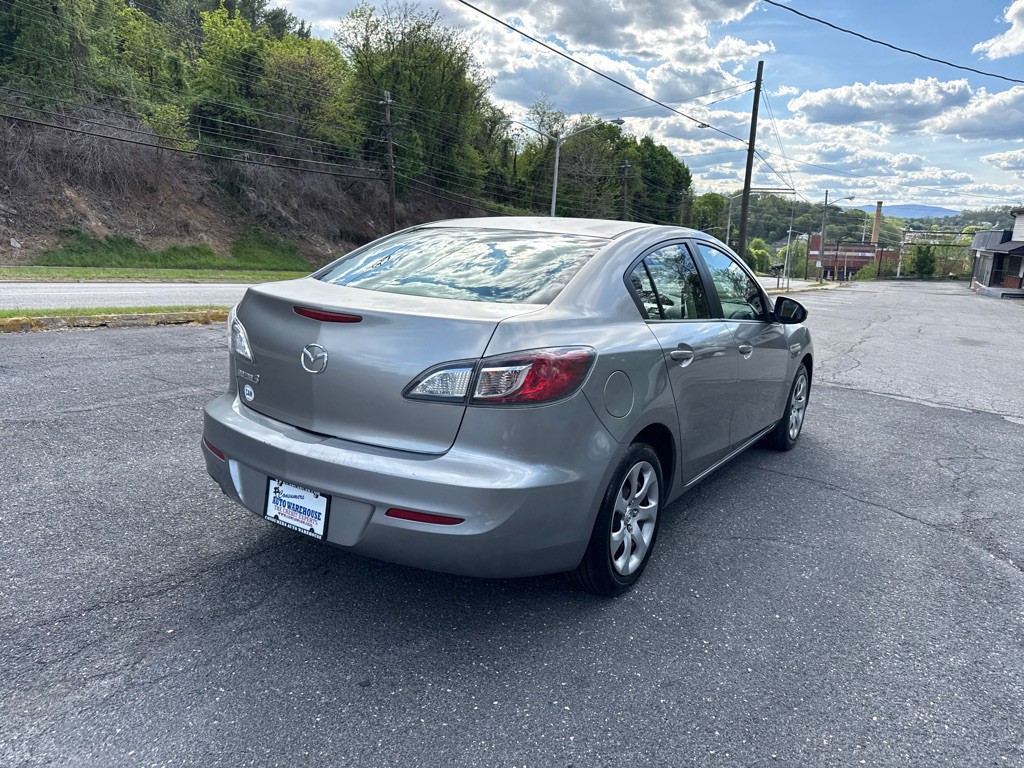 2012 Mazda Mazda3 Image 3