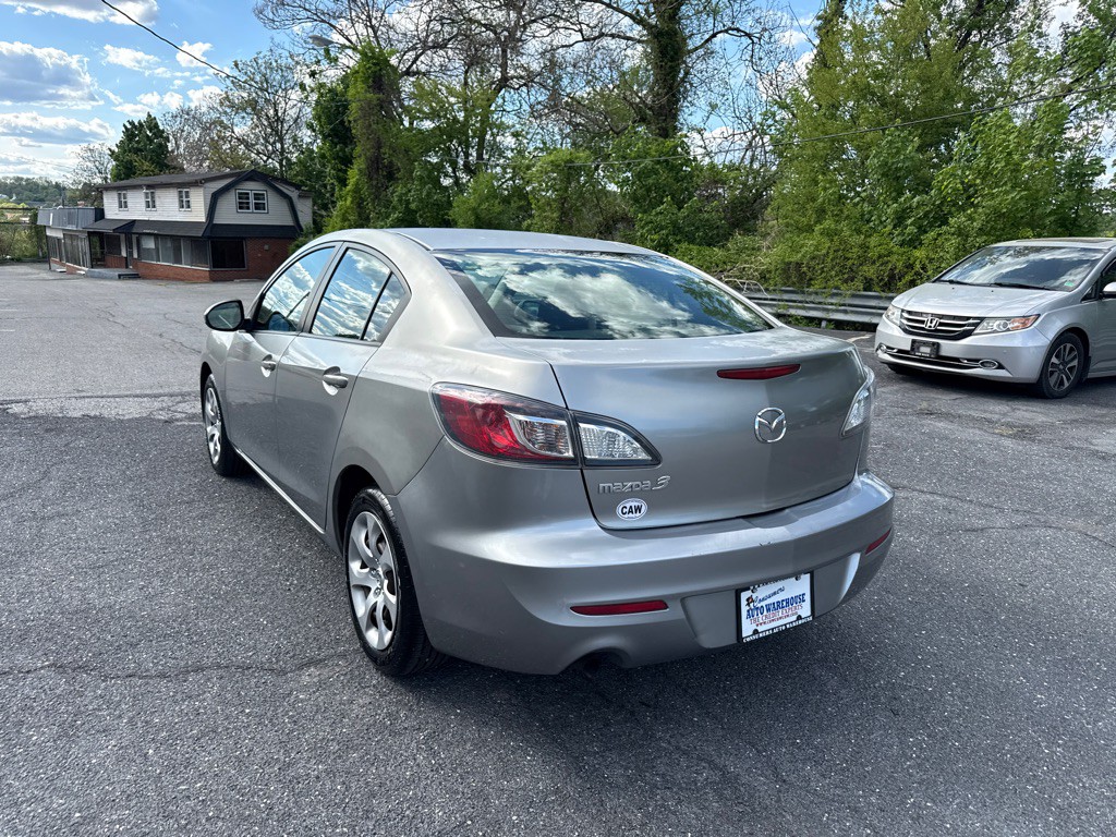 2012 Mazda Mazda3 Image 4