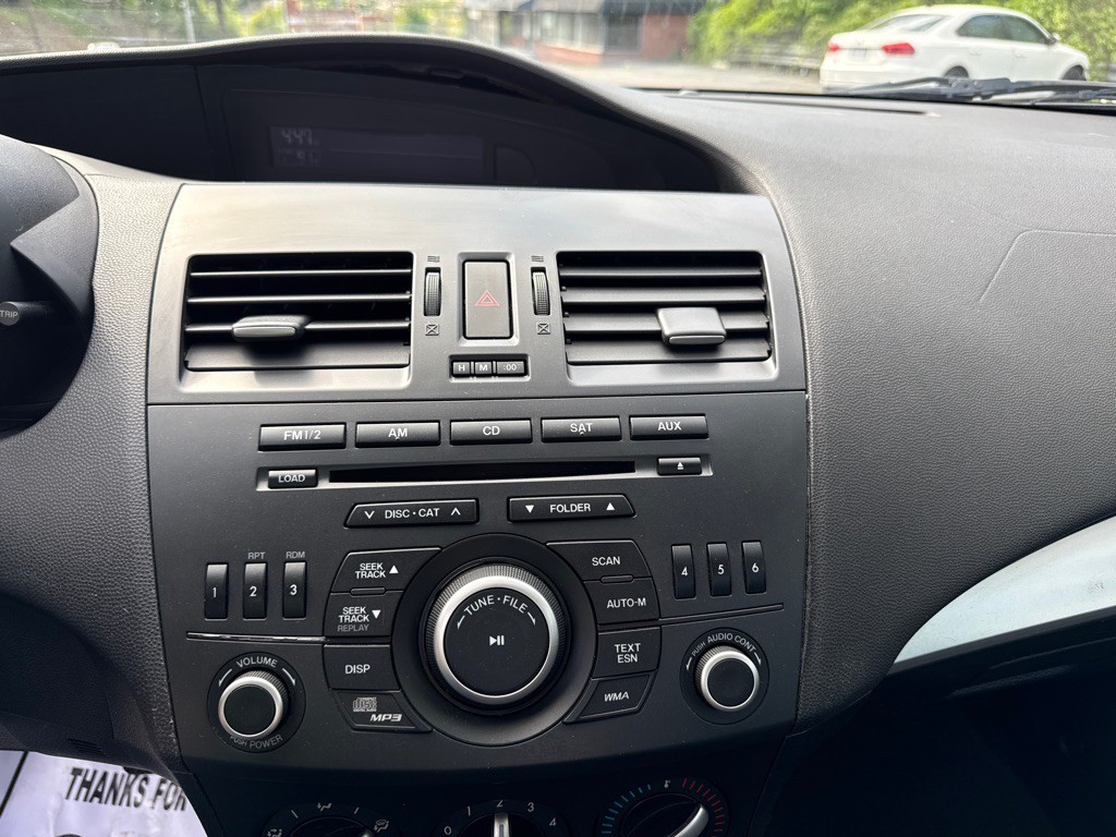 2012 Mazda Mazda3 Image 13