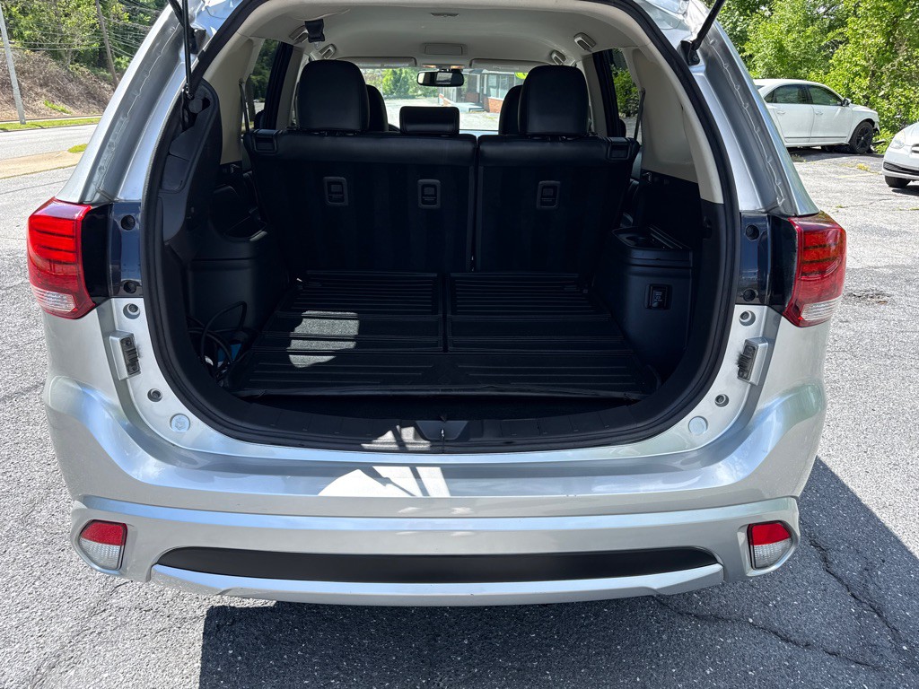 2018 Mitsubishi Outlander Image 9